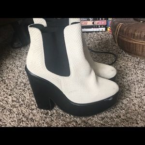 White snake skin pattern chunky heeled boots.